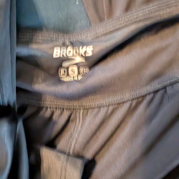 Brooks Elite Bundle - Picture 4 of 8